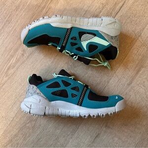 Nike Free Terra Vista ‘Black Bright Spruce’ CZ1757 002 Size 8 men’s NEW